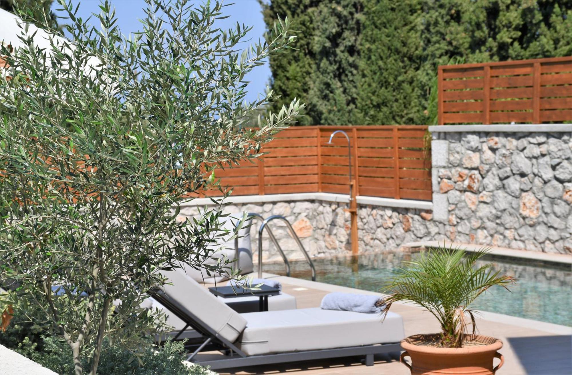 Seaesta Villa *